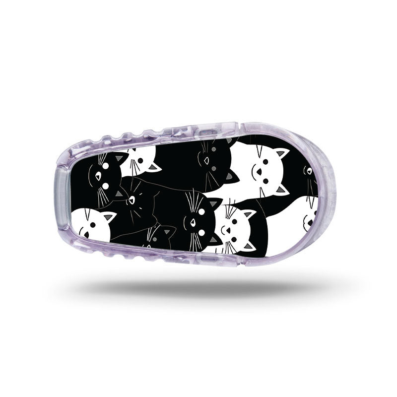 Dexcom G6 transmitter sticker: Black and white cats