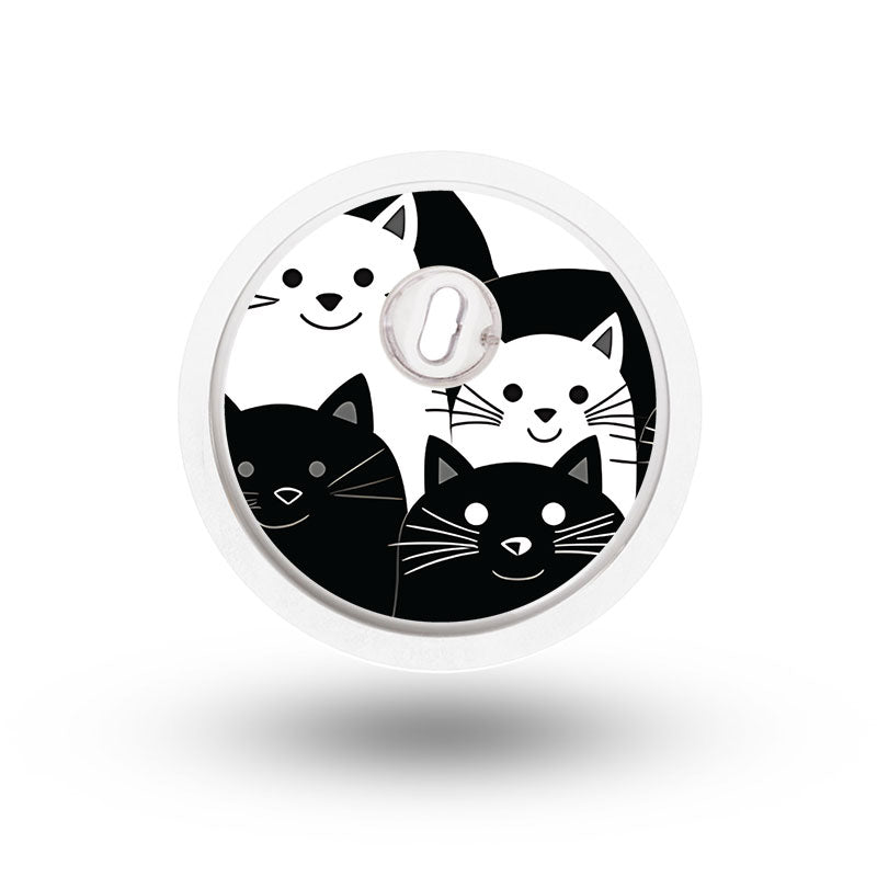Freestyle Libre 3 sensor sticker: Black and white cats